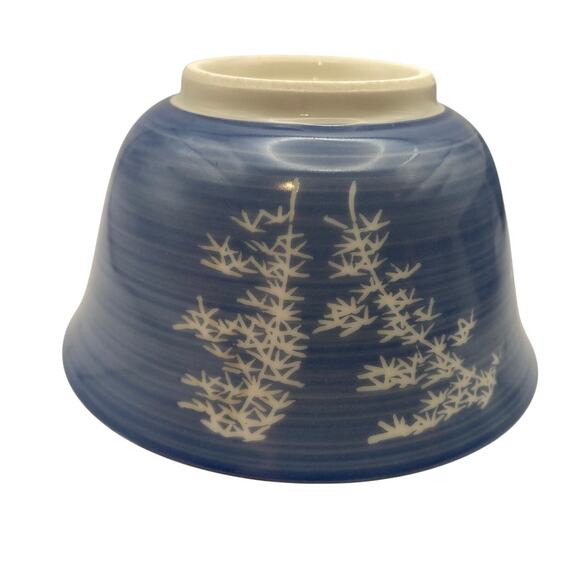 Beautiful Vintage Japanese Tea Cups (4) Blue and White Bamboo Design TACHIKICHI - Picture 2 of 6